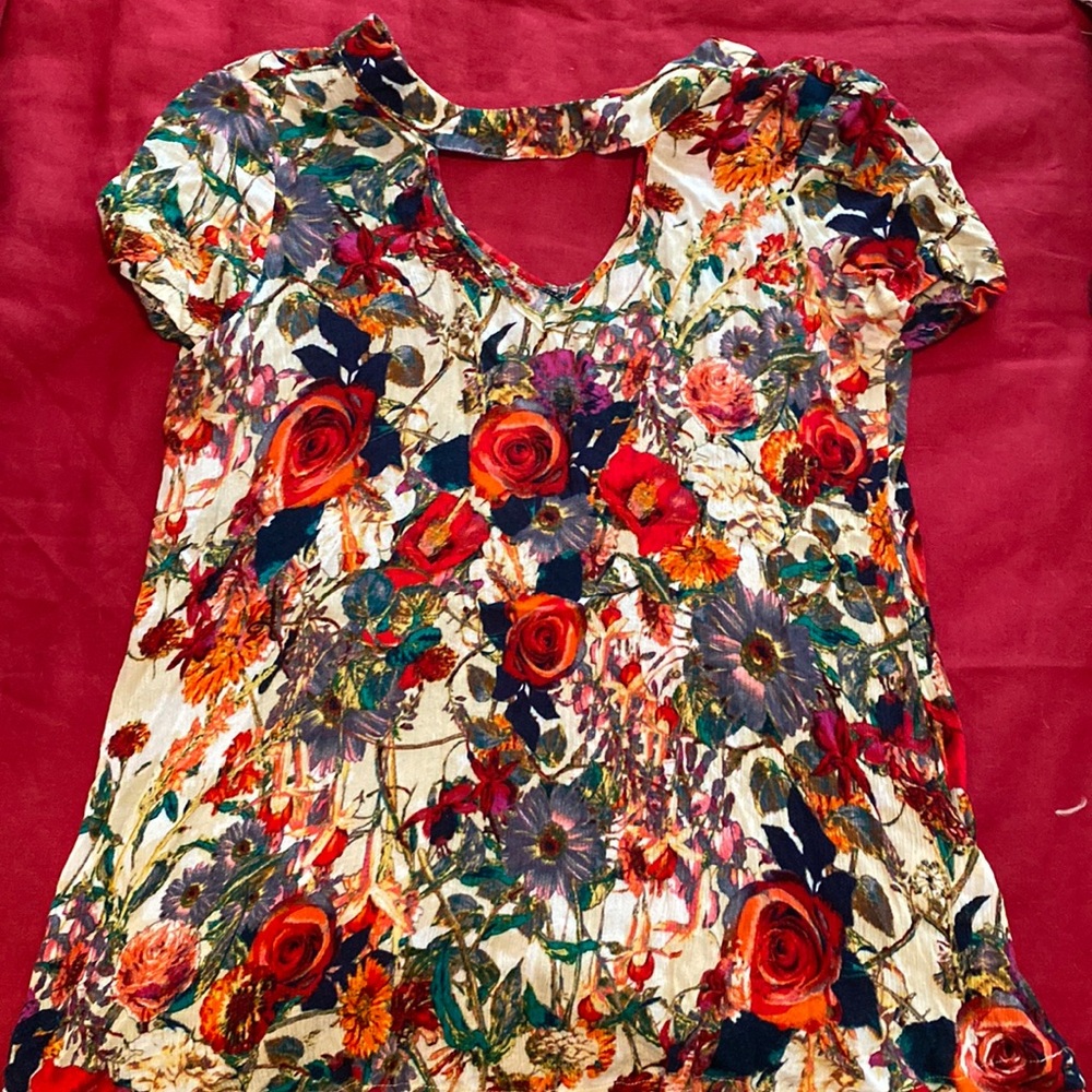 Floral short sleeve
